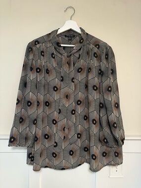 Vince Camuto Black & Beige Geometric Floral Blouse